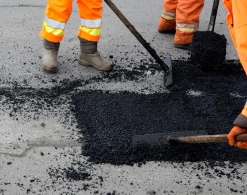 Asphalt Repair & Sealcoating
